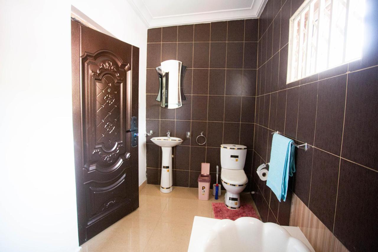 Accra Luxury Homes @ East Legon Dış mekan fotoğraf